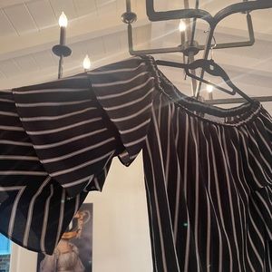 Nicholas top. Size xs